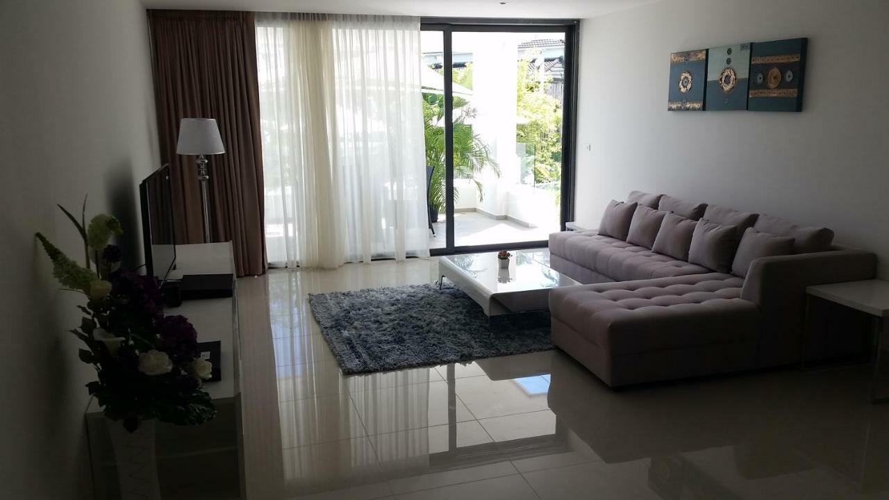Sansuri Resort - Luxury Apartments Surin Beach  Buitenkant foto